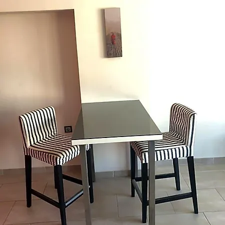 Apart-hotel Roomotel Chalkís