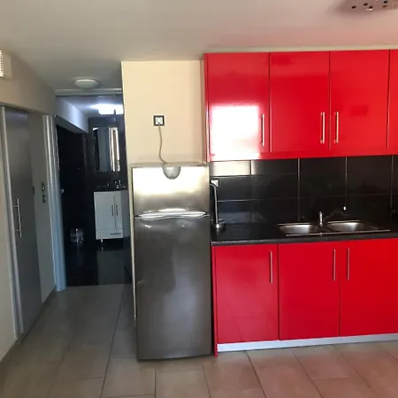 Roomotel Ξενοδοχείο με διαμερίσματα 3*