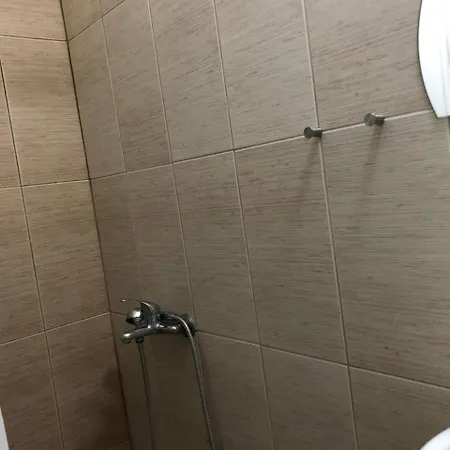 Ξενοδοχείο με διαμερίσματα Roomotel