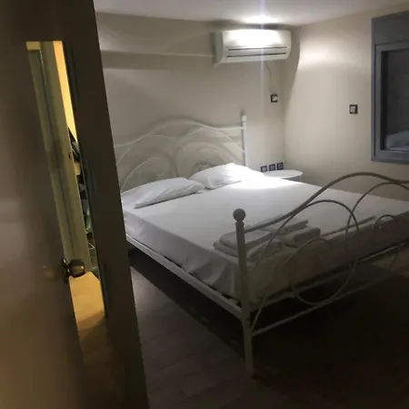 Apartmanhotel Roomotel Chalkís
